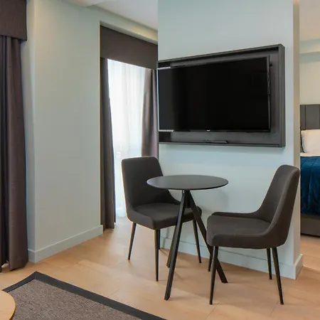 Aparthotel Birmingham 4*