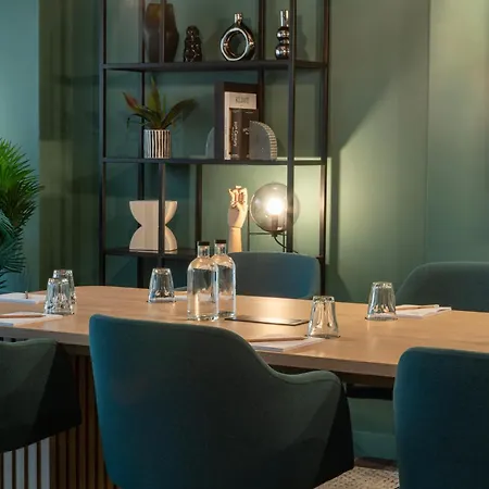 Aparthotel Birmingham Apart Otel 4*