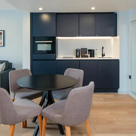 Aparthotel Birmingham 4*