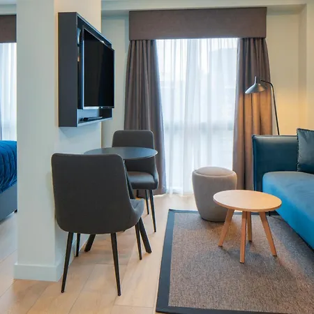 Aparthotel Birmingham 4* Бірмінгем